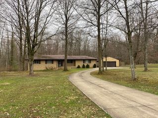 3126 Overdale Dr, Richfield, OH 44286