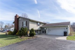 2765 McMackin Rd, Madison, OH 44057