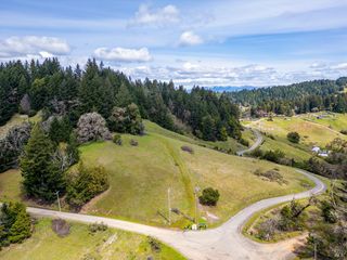 3521 Williams Ranch Rd, Willits, CA 95490