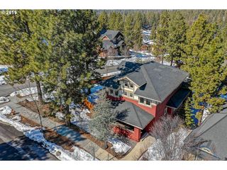 2398 NW Lemhi Pass Dr, Bend, OR 97703