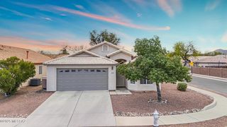 2357 W  Silverbell Tree Dr, Tucson, AZ 85745