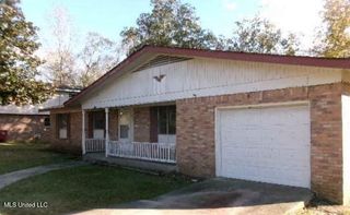 1306 E  Sycamore Rd, Picayune, MS 39466