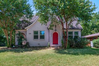 2220 Burning Tree Ln, Denton, TX 76209