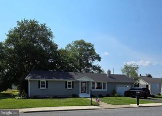4 S  1st St, Greenwood, DE 19950