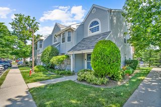 60 Tanglewood Ct, Monmouth Junction, NJ 08852