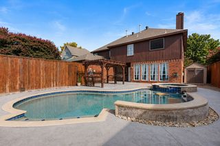 2504 Hackberry Pl, Plano, TX 75025