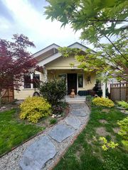 927 29th Ave, Seattle, WA 98122