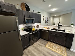 100 Grenache Blanc Blvd #17202, Saint Charles, MO 63304