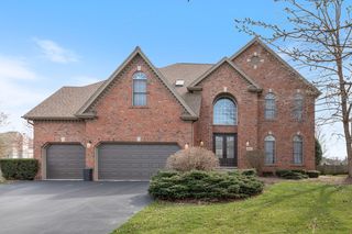 6004 Rosinweed Ln, Naperville, IL 60564