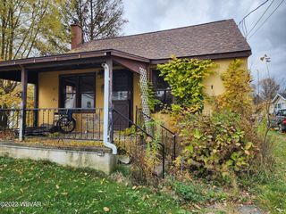 44 Wynn Ave, Beech Creek, PA 16822
