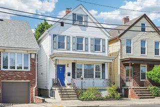 414 Hancock Pl, Fairview, NJ 07022