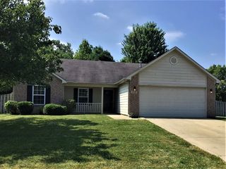 5669 Southern Mist Dr, Indianapolis, IN 46237