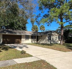 1641 Arcot Cir NE, Palm Bay, FL 32905