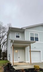 384 Armstrong St #A, Columbia, TN 38401