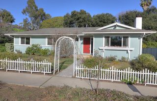 905 Barcelona Dr, Santa Barbara, CA 93105