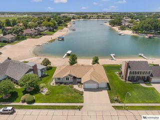 1754 E  Calle Colombo St, Columbus, NE 68601