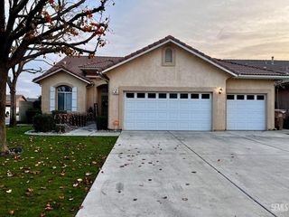 3003 Boulder Ridge Ln, Bakersfield, CA 93313