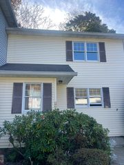 515 High St, Port Jefferson, NY 11777