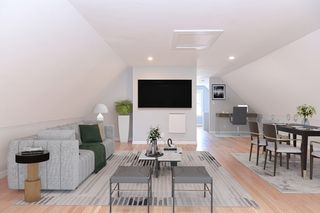 148 Myrtle St #3, New Bedford, MA 02746