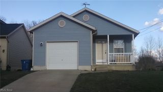 371 Joseph St, Barberton, OH 44203