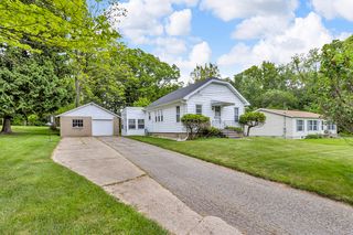 547 Pershing Ave, Jackson, MI 49203