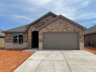 7035 25th St, Lubbock, TX 79407