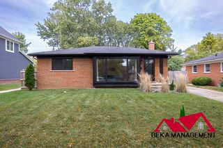 1611 Hazel St, Birmingham, MI 48009