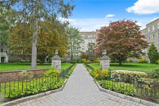 472 Gramatan Avenue #3E, Mount Vernon, NY 10552