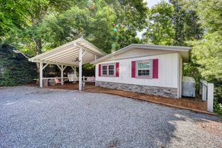 166 Powderhorn Ln, Newland, NC 28657