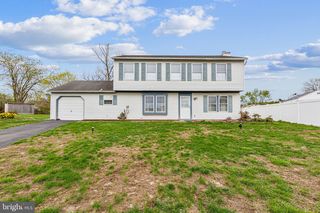 5 Grayson Ct, Marlton, NJ 08053