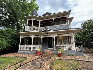 506 W  Baylor St, Ennis, TX 75119