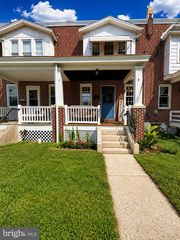 321 4th Ave, Phoenixville, PA 19460