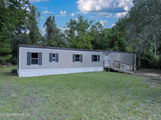 200 AMBERJACK Street, Satsuma, FL 32189