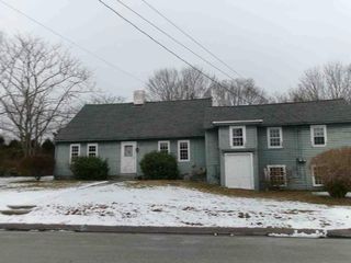 219 Candlewood Rd, Groton, CT 06340