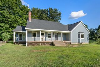 487 Long Plain Rd, Leverett, MA 01054