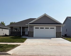 2109 E  Golden Gate Dr, Appleton, WI 54913