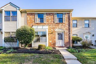 4 Canterbury Ct, Piscataway, NJ 08854