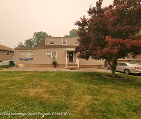 100 Oxford Road, Colonia, NJ 07067