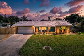 895 E  Baffin Dr, Venice, FL 34293