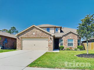 692 Totem Trail Dr, La Marque, TX 77568