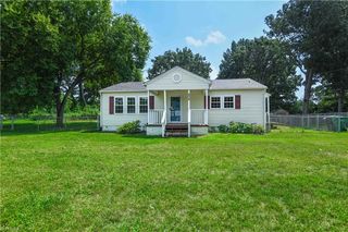 804 Graylyn Dr, High Point, NC 27263