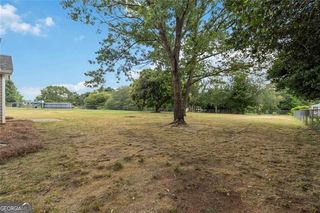 376 Kay Dr, Winder, GA 30680