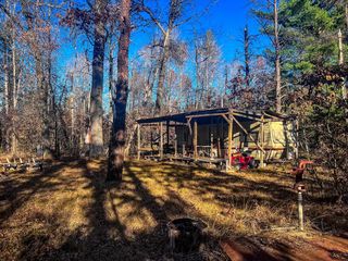 Navajo Trl, Harrison, MI 48625