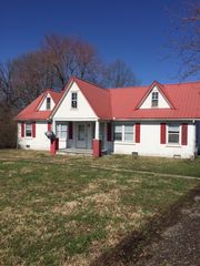 1492 State Route 94 E, Murray, KY 42071