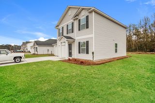 2020 Barnhart Dr, Sumter, SC 29153