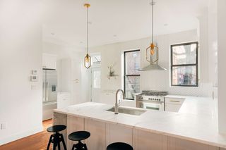 194 Van Buren St #TOWNHOUSE, Brooklyn, NY 11221