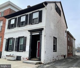 75 Market St, Salem, NJ 08079