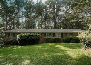 15 Sims Rd, Winder, GA 30680