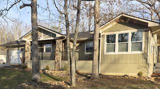 146 Lakeshire Dr, Crossville, TN 38558