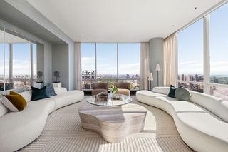 157 W  57th St #50C, New York, NY 10019